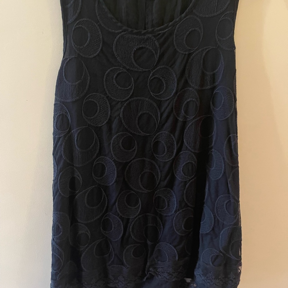 Chic Black Sleeveless Tunic